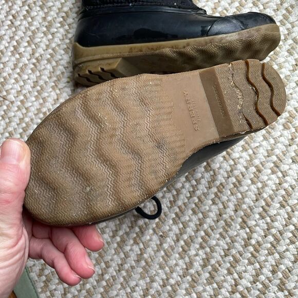 Girls Sperry Boots no laces - Picture 7 of 15